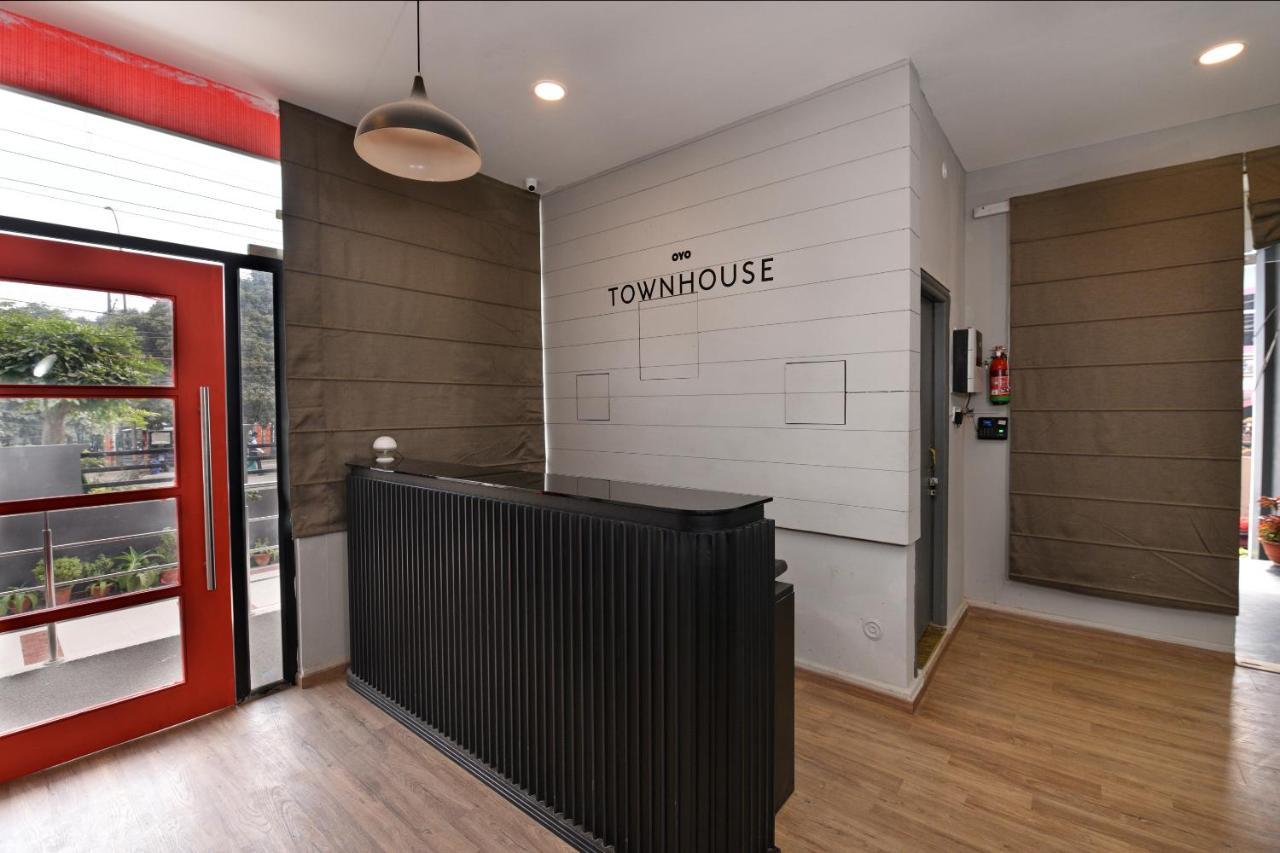 Townhouse Function Inn Near Chaudhary Charan Singh International Airport Lakhnaú Exteriér fotografie