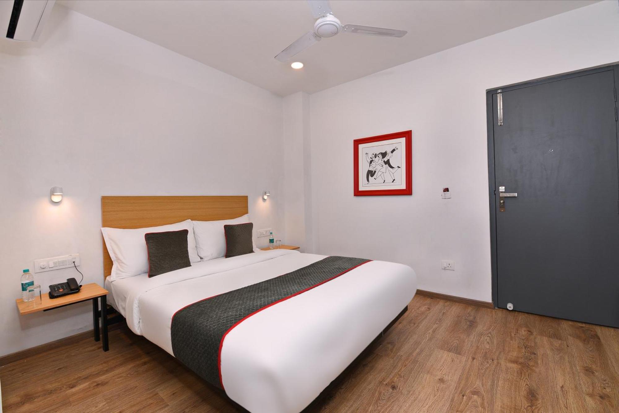 Townhouse Function Inn Near Chaudhary Charan Singh International Airport Lakhnaú Exteriér fotografie