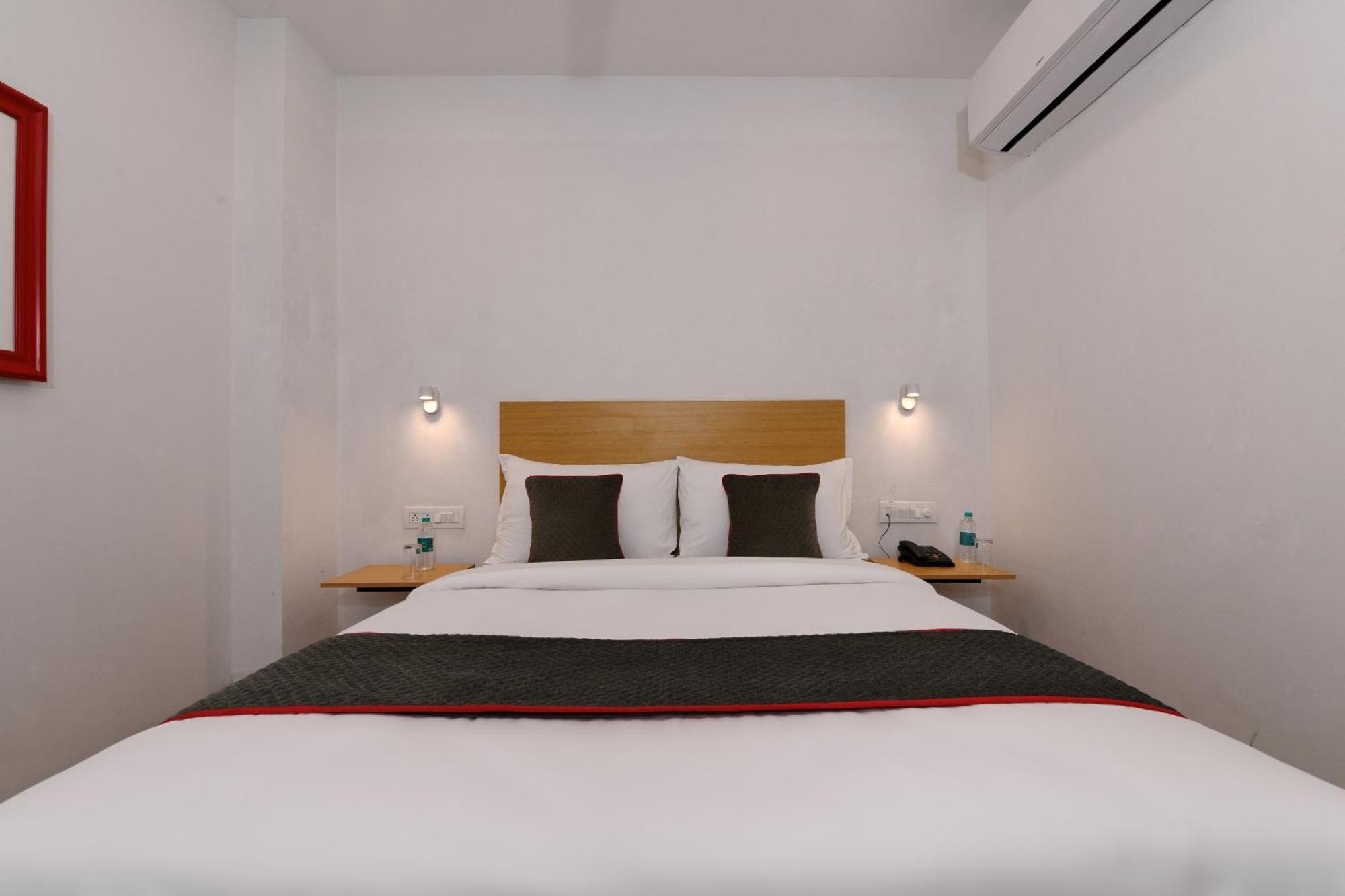 Townhouse Function Inn Near Chaudhary Charan Singh International Airport Lakhnaú Exteriér fotografie