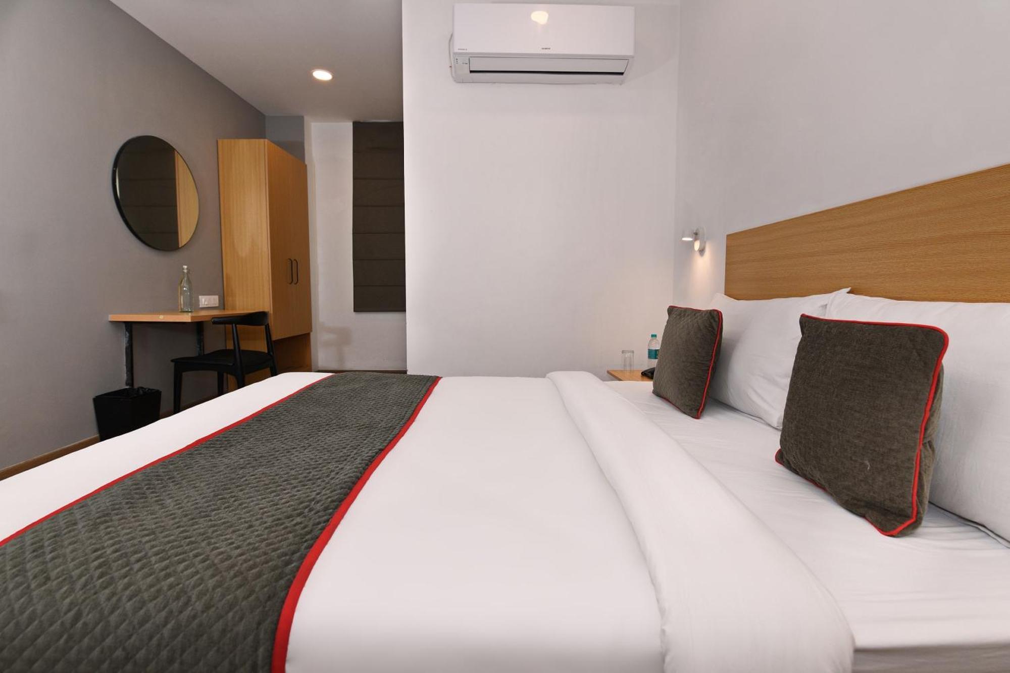 Townhouse Function Inn Near Chaudhary Charan Singh International Airport Lakhnaú Exteriér fotografie