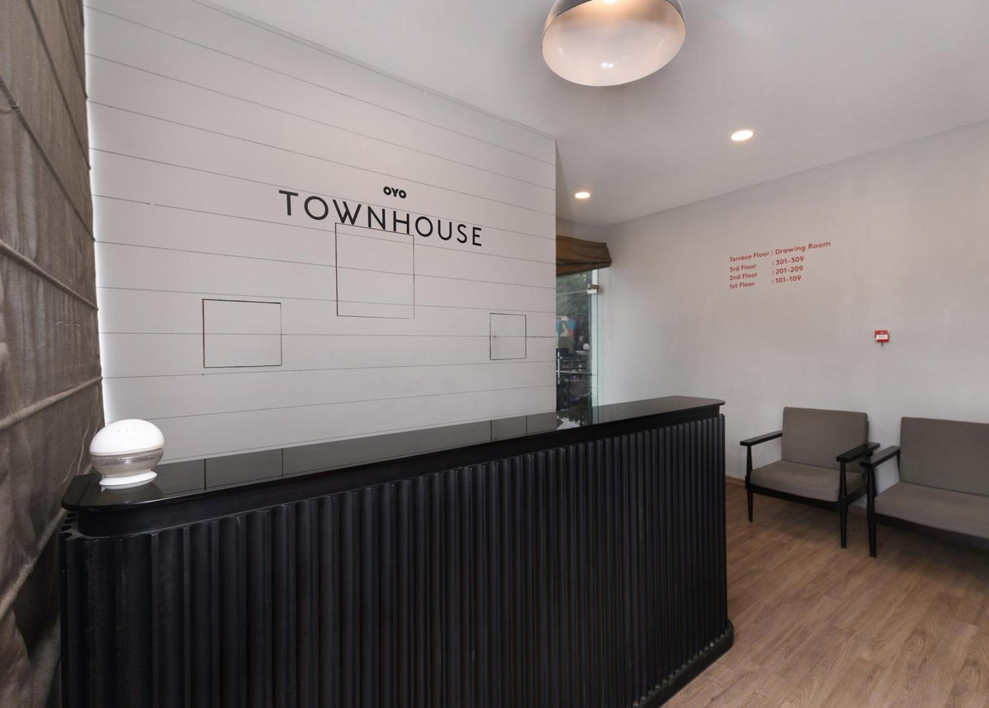 Townhouse Function Inn Near Chaudhary Charan Singh International Airport Lakhnaú Exteriér fotografie