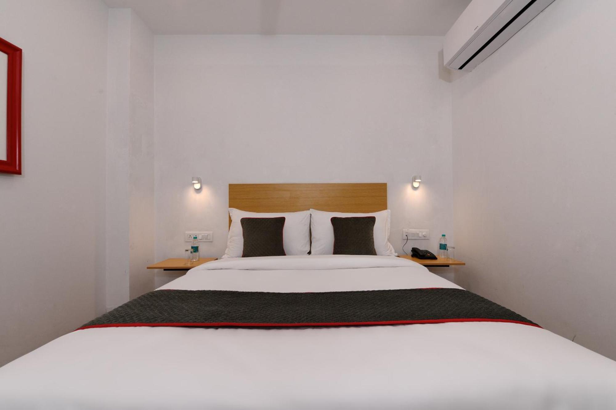 Townhouse Function Inn Near Chaudhary Charan Singh International Airport Lakhnaú Exteriér fotografie